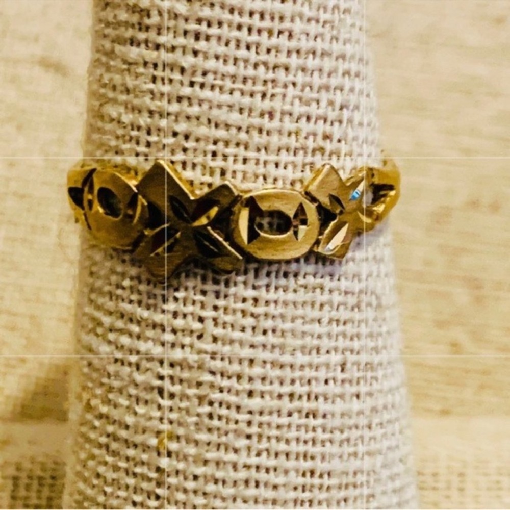 Vintage | Ring | XOXO Band 10kt Yellow Gold